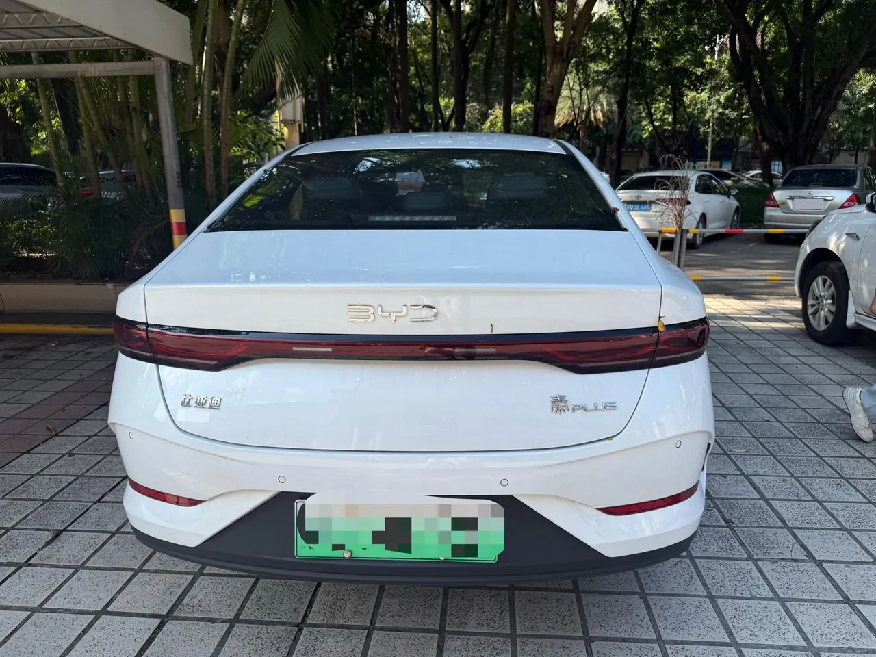 BYD 2026 Qin PLUS DM-i 1.5 CVT 128km Entry-Level Automatic 5