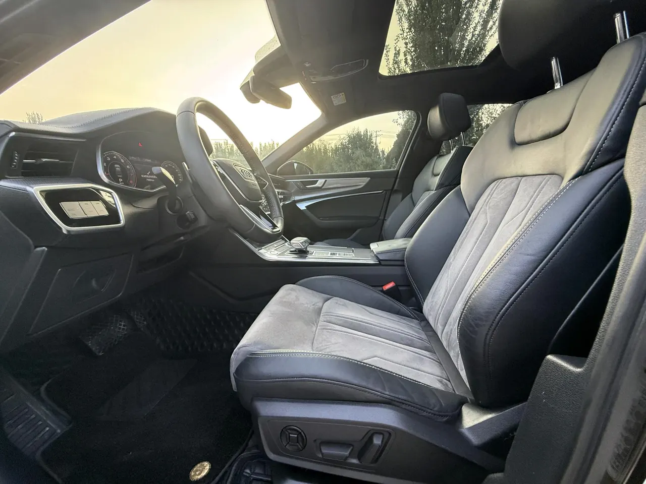 Audi 2020 A6L 2.0TFSI 40TFSI Deluxe Dynamic Automatic 4