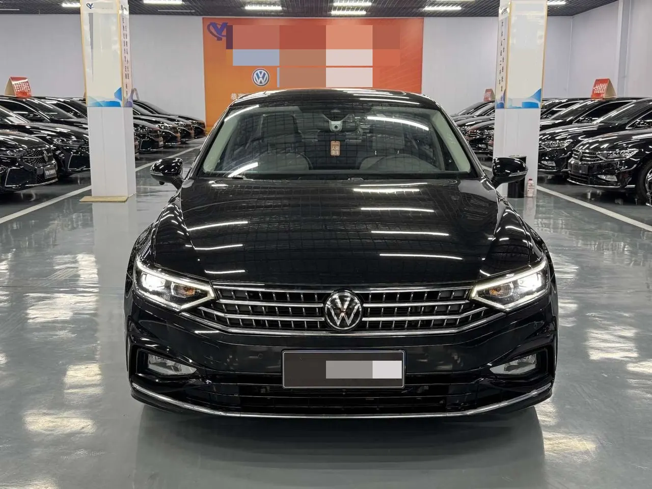 Volkswagen 2023 Magotan 2.0TSI 330TSI 2 million Commemorative Luxury Automatic Gear 2