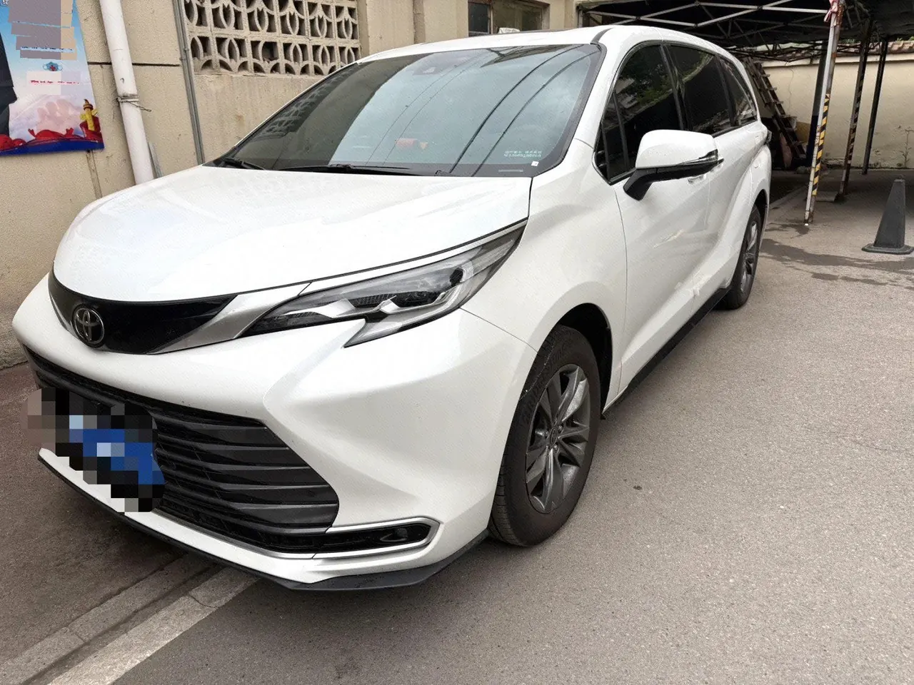 Open image lightbox: Toyota 2026 Sana 2.5 Stepless Four-wheel Drive Premium Edition Automatic Transmission