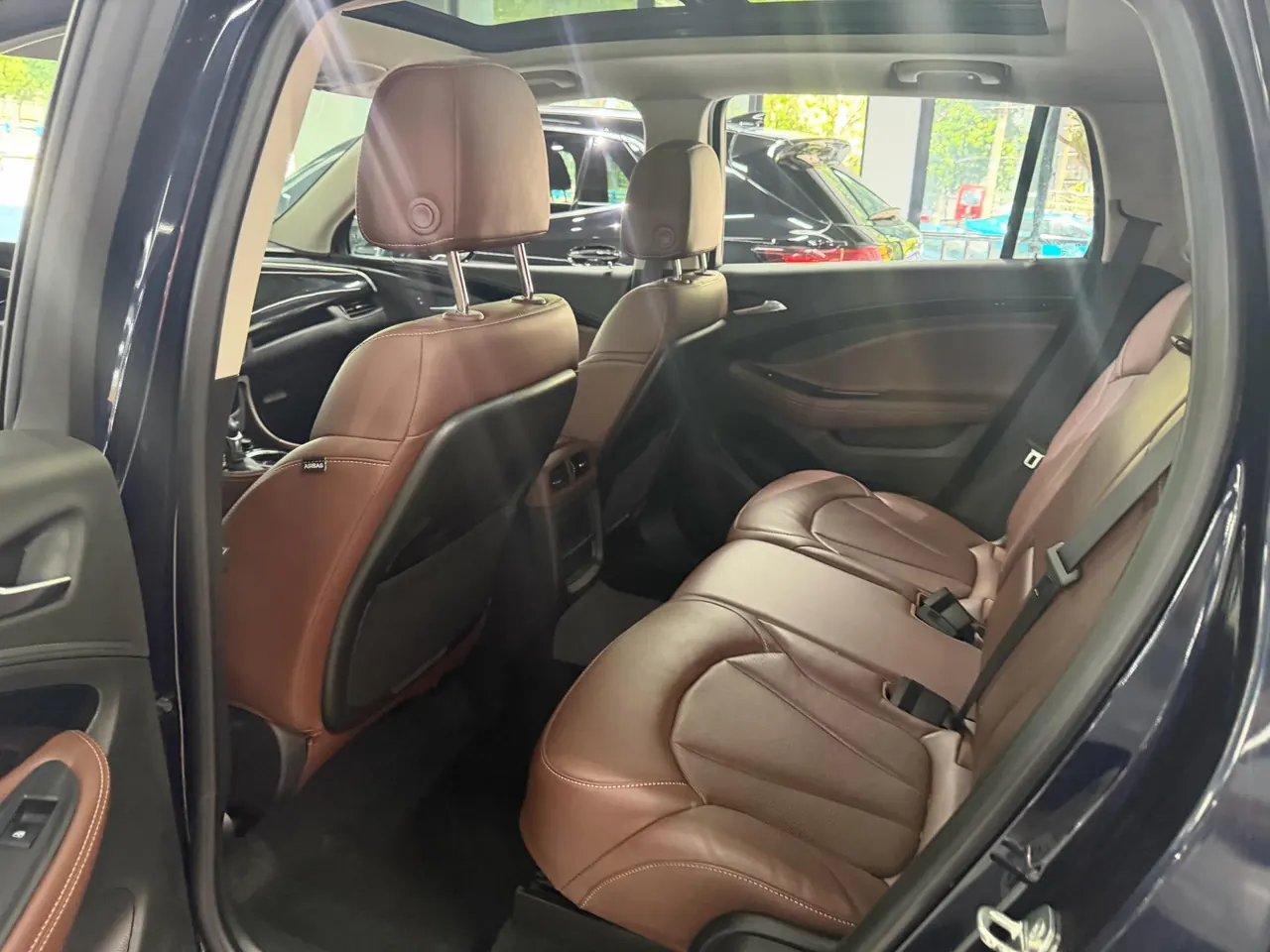 Buick 2020 Angkewei 1.5T 20T Two-Drive Luxury Automatic Gear 3