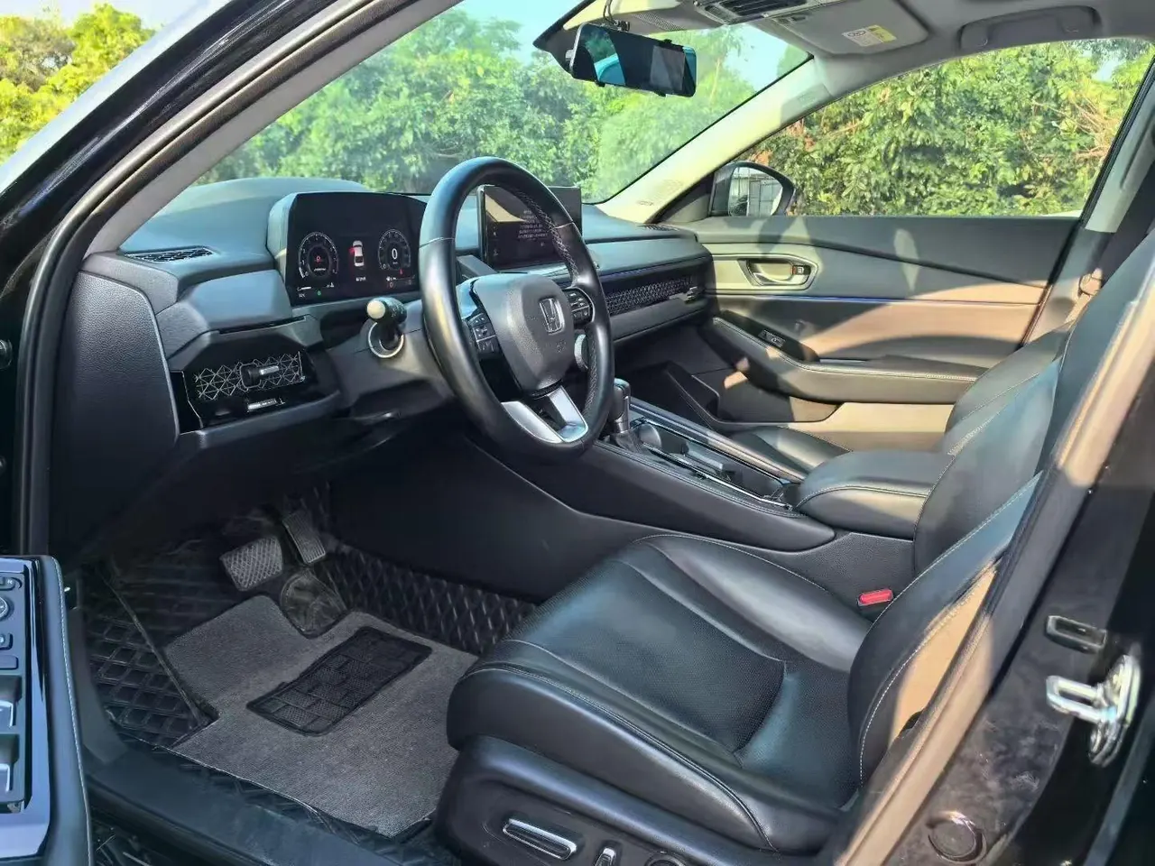 Honda 2023 11th Generation Accord 1.5T Stepless 260TURBO Excellent Automatic Gear 3