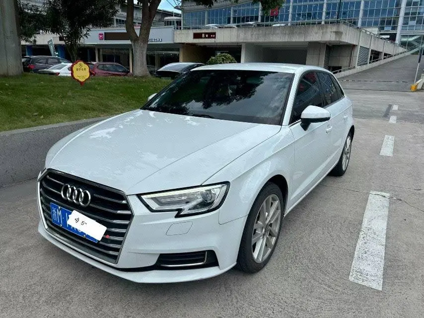 Open image lightbox: Audi 2020 A3 Sportback 1.4TFSI 35TFSI Fashion Automatic