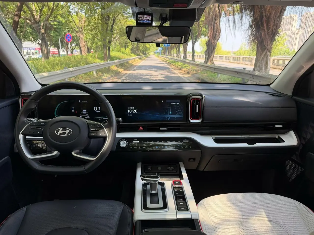 Hyundai 2023 MUFASA (Mu Sa) 2.0 LUX Premium Edition Automatic Gear 4