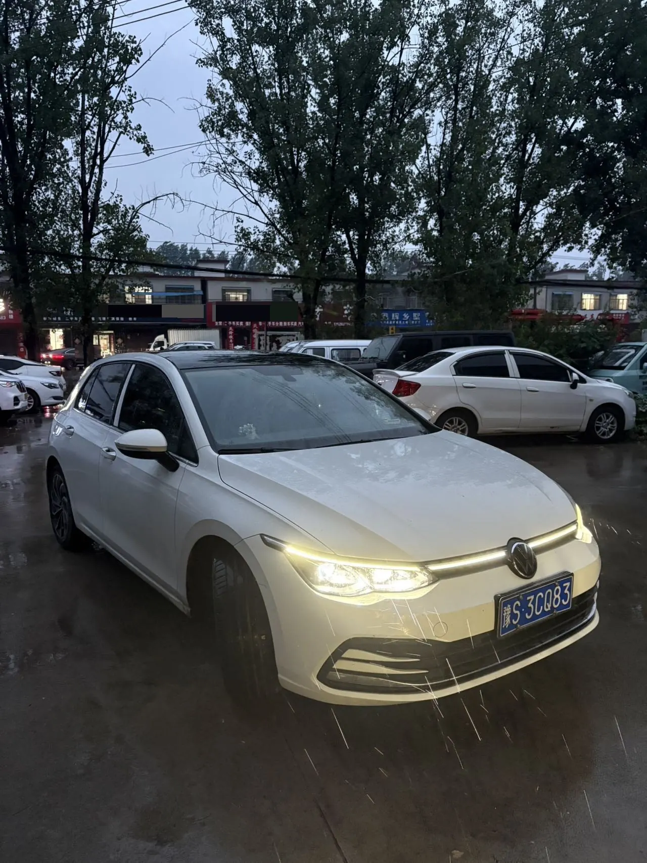 Volkswagen 2023 Golf 8 R-Line 1.4TSI 280TSI Lite Automatic 2