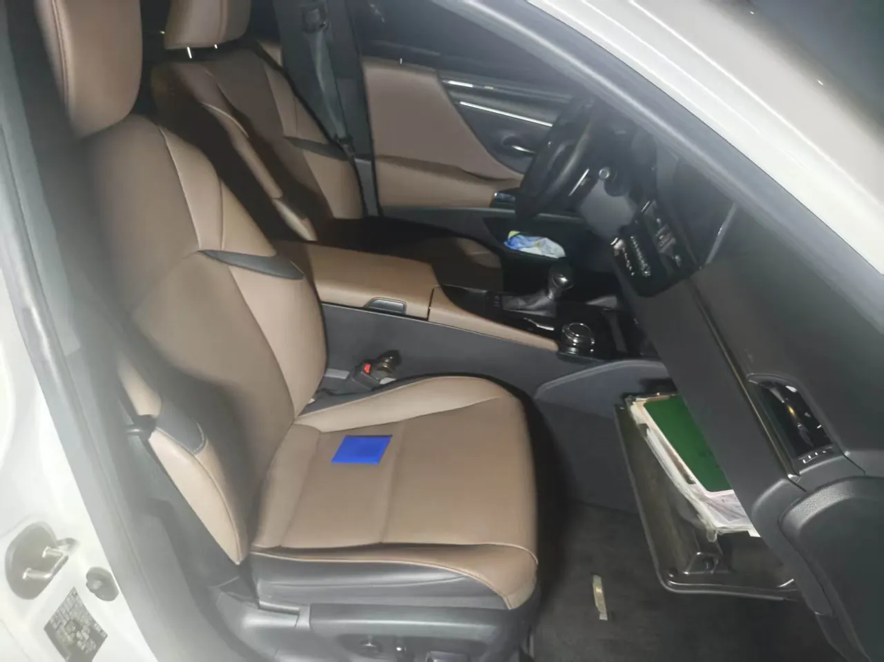Lexus ES (Imported) 2023 ES200 2.0 Stepless Premium Edition Automatic Gear 5