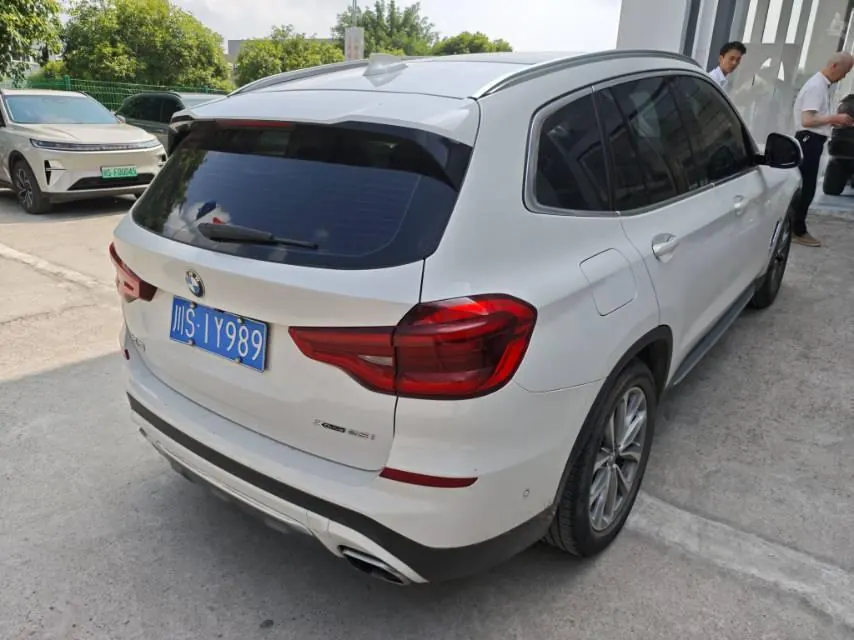 BMW 2020 X3 xDrive25i 2.0T luxury set automatic gear 2