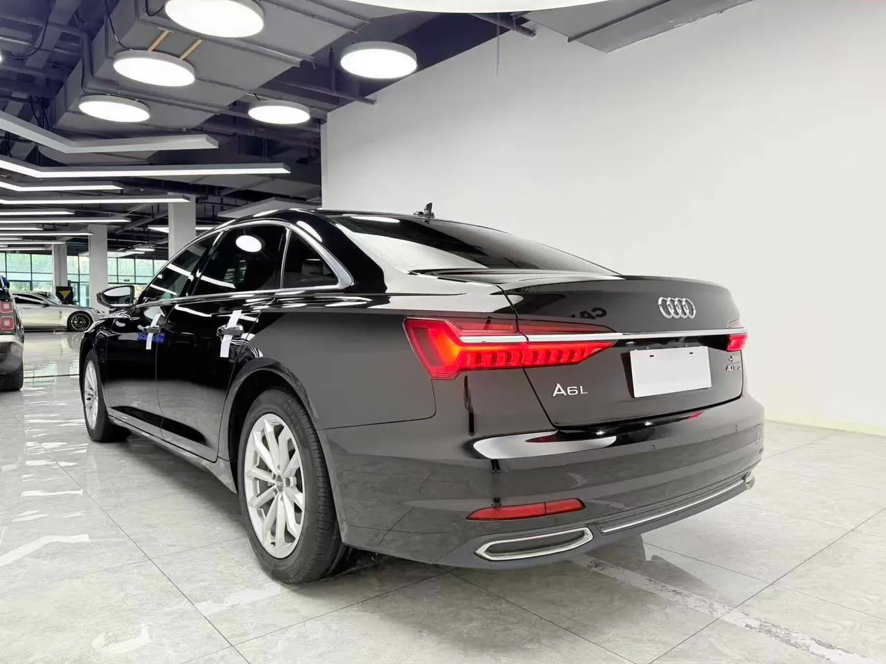 Audi 2020 A6L 2.0TFSI 40TFSI Deluxe Elegant Automatic 5