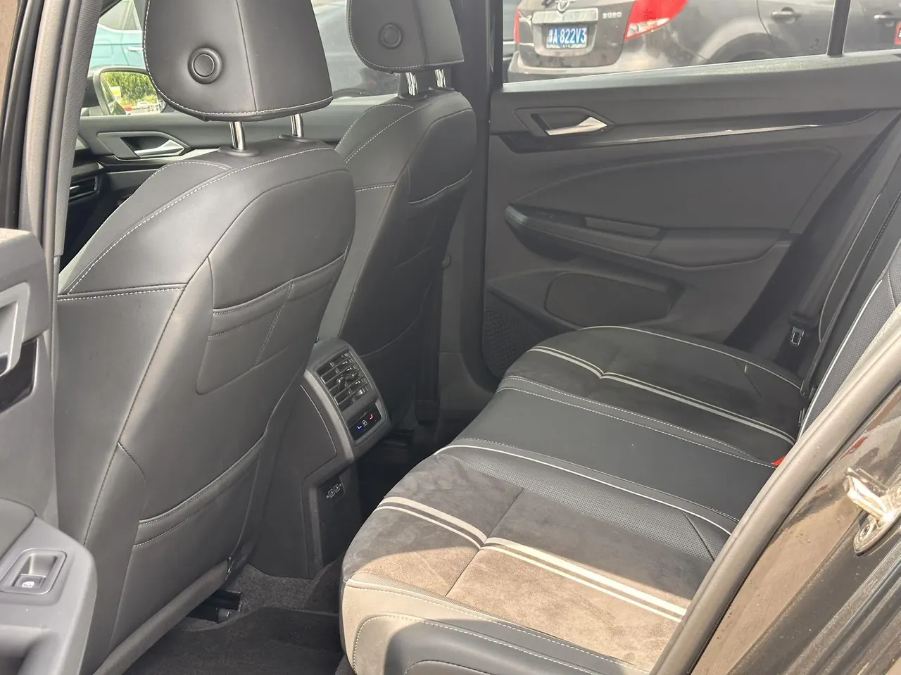 Volkswagen 2023 Golf 8 R-Line 1.4TSI 280TSI Automatic 4
