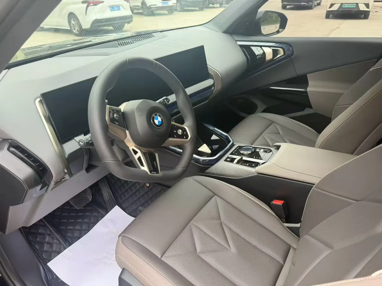BMW 2026 X3 xDrive30L 2.0T Leading M Sports Obsidian Night Suit Automatic Gear 3