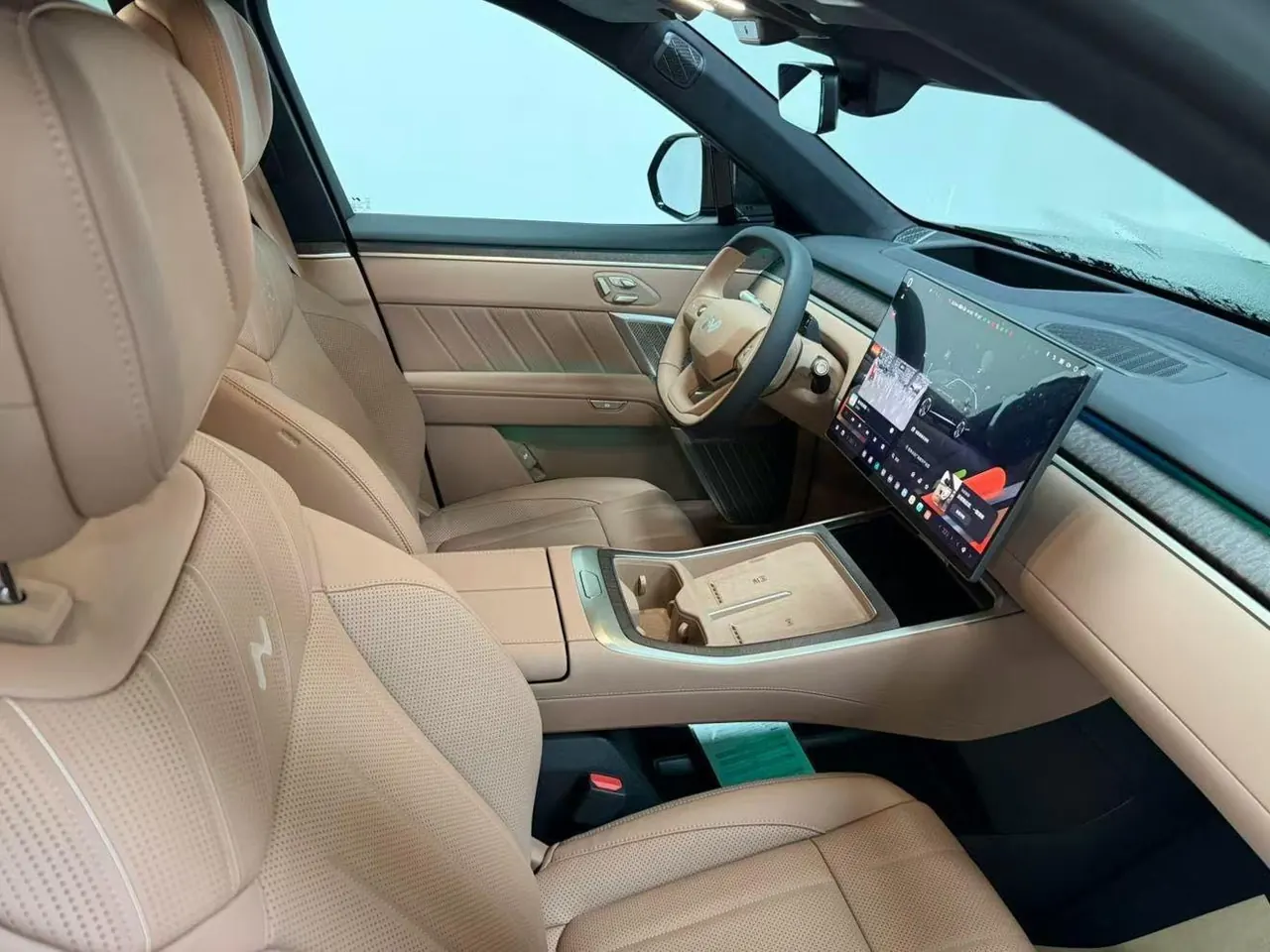 ONVO 2026 L90 Ultra six-seat automatic gear 5