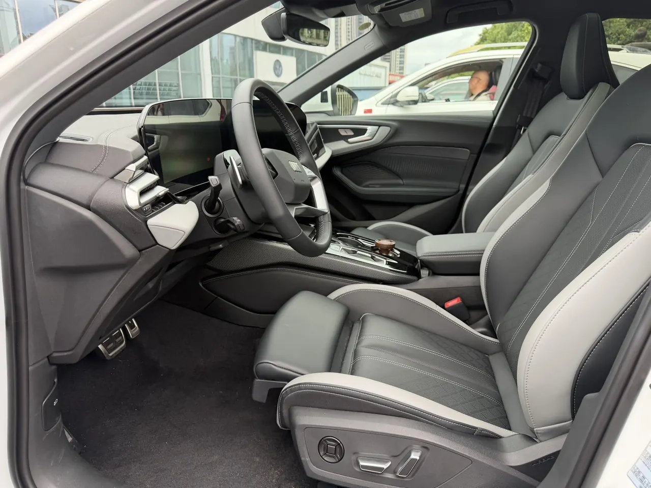 Audi 2026 A5L 2.0T Dry Kun Smart Driving Edition Automatic Gear 4