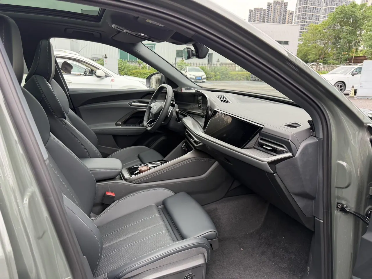 Audi 2026 Q5L 2.0T Smart Hybrid Luxury Automatic Gear 4