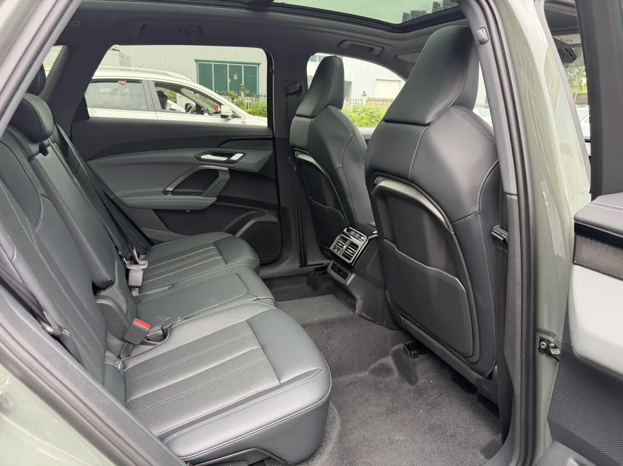 Audi 2026 Q5L 2.0T Smart Hybrid Luxury Automatic Gear 5