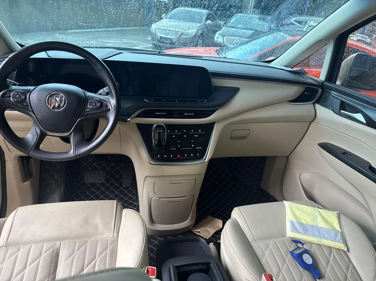 Buick 2023 GL8 ES Lu Zun 48V 2.0T 653T Luxury Automatic Gear 4