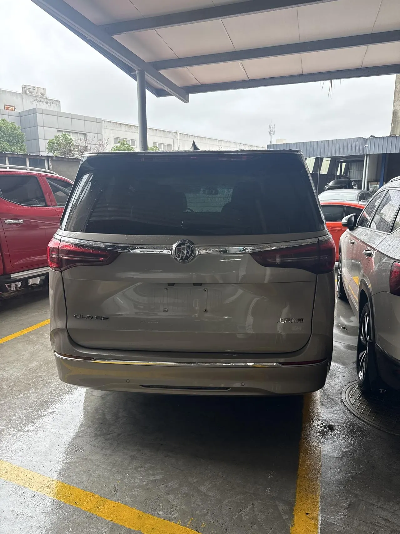 Buick 2023 GL8 ES Lu Zun 48V 2.0T 653T Luxury Automatic Gear 7