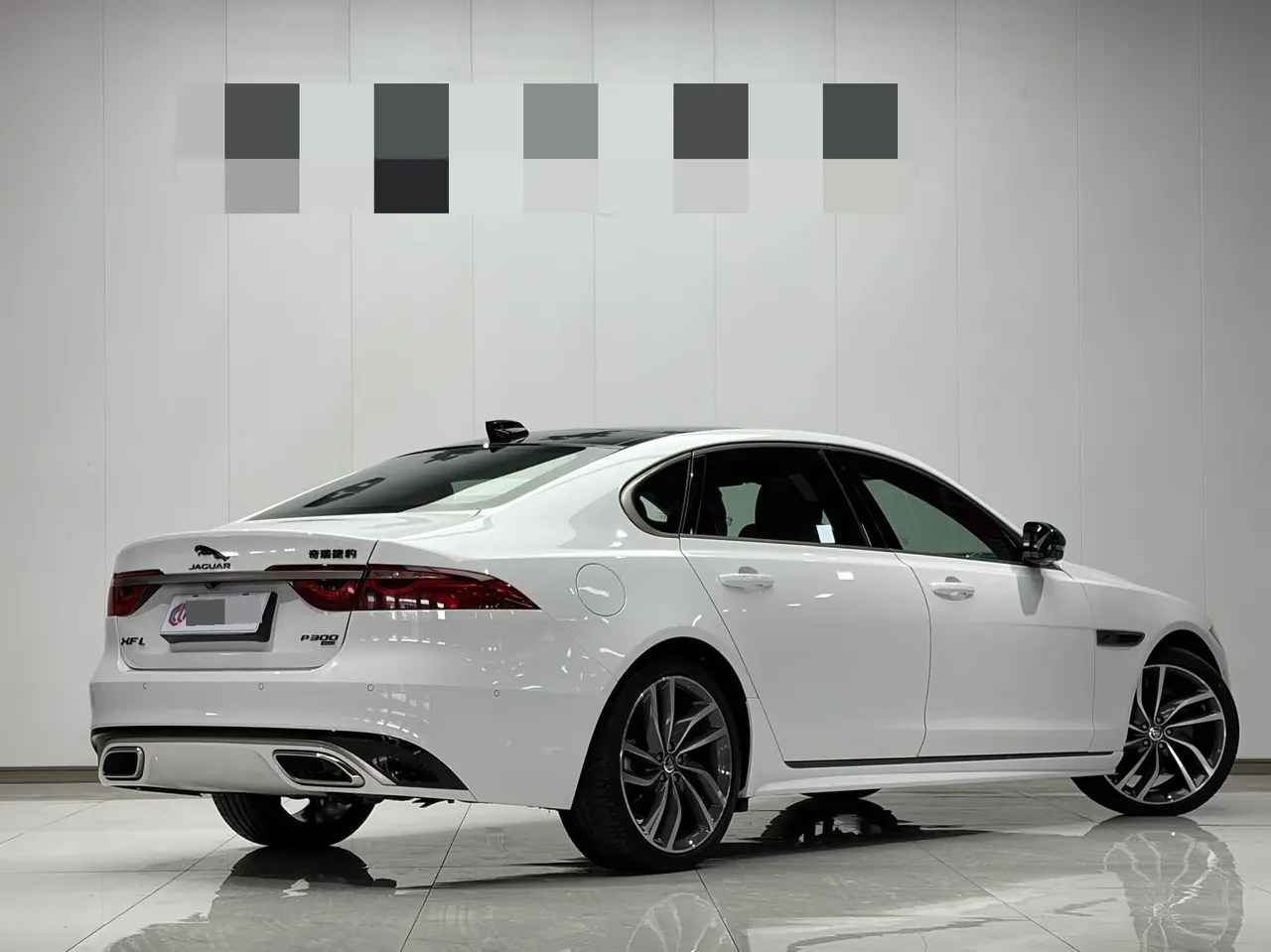Jaguar 2024 XFL 2.0T P300 Four-wheel Drive Flagship Sports Gold Edition Automatic Gear 6