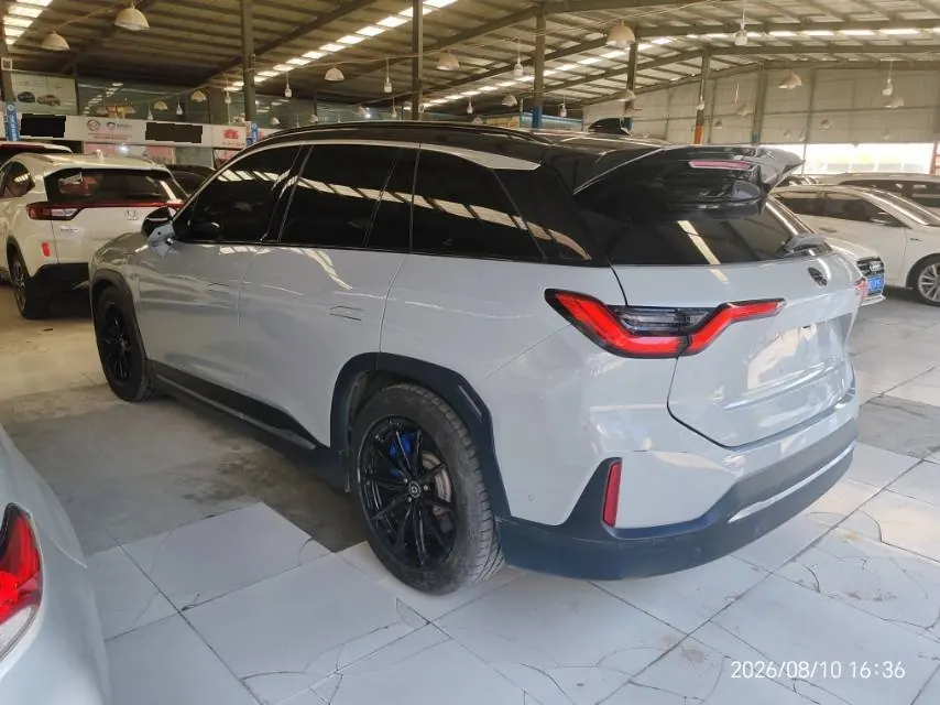 NIO 2020 ES 6 430KM Signature Edition Automatic Gear 5