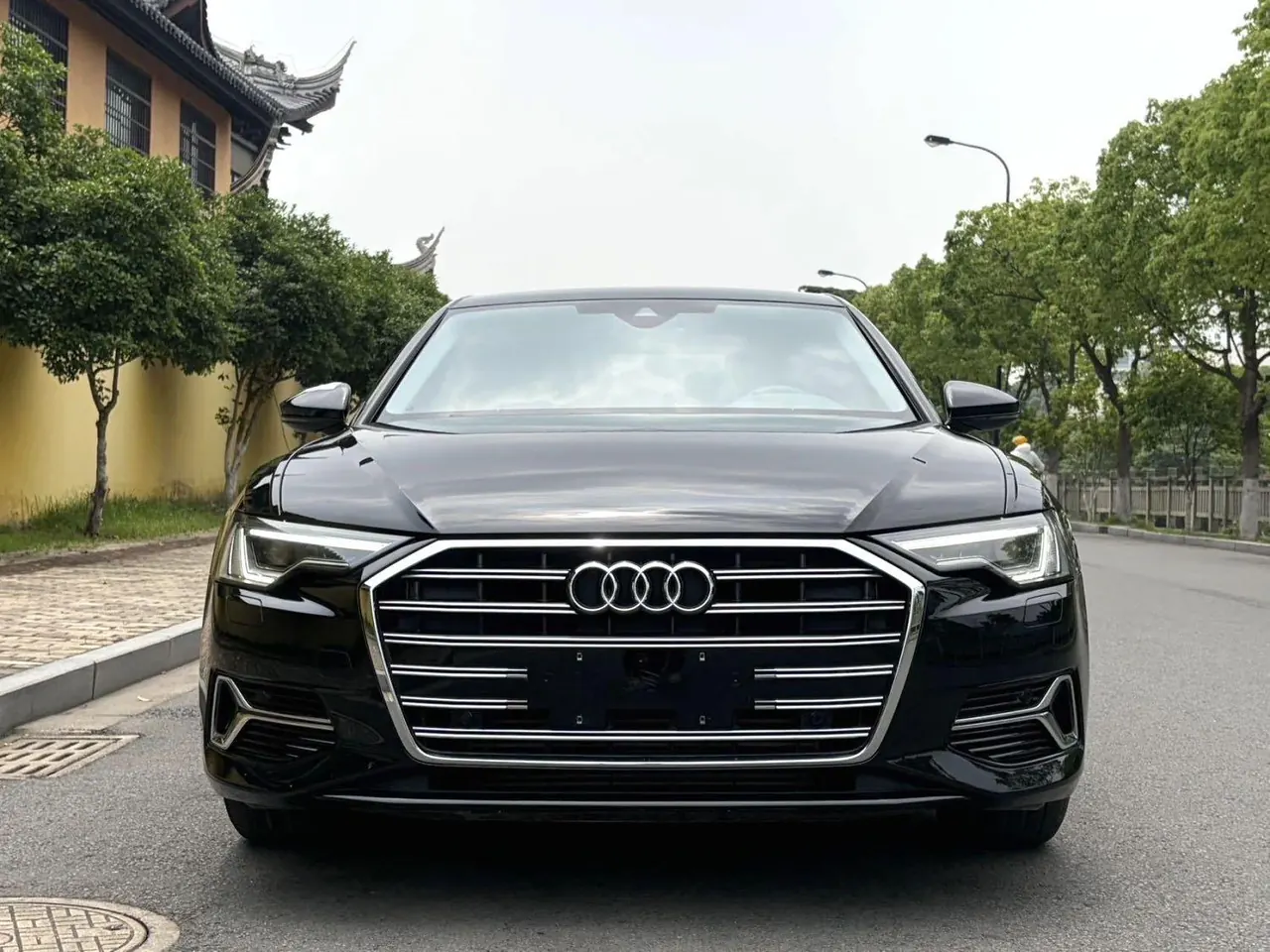 Audi 2024 A6L 2.0TFSI 40TFSI Deluxe Elegant Automatic 2