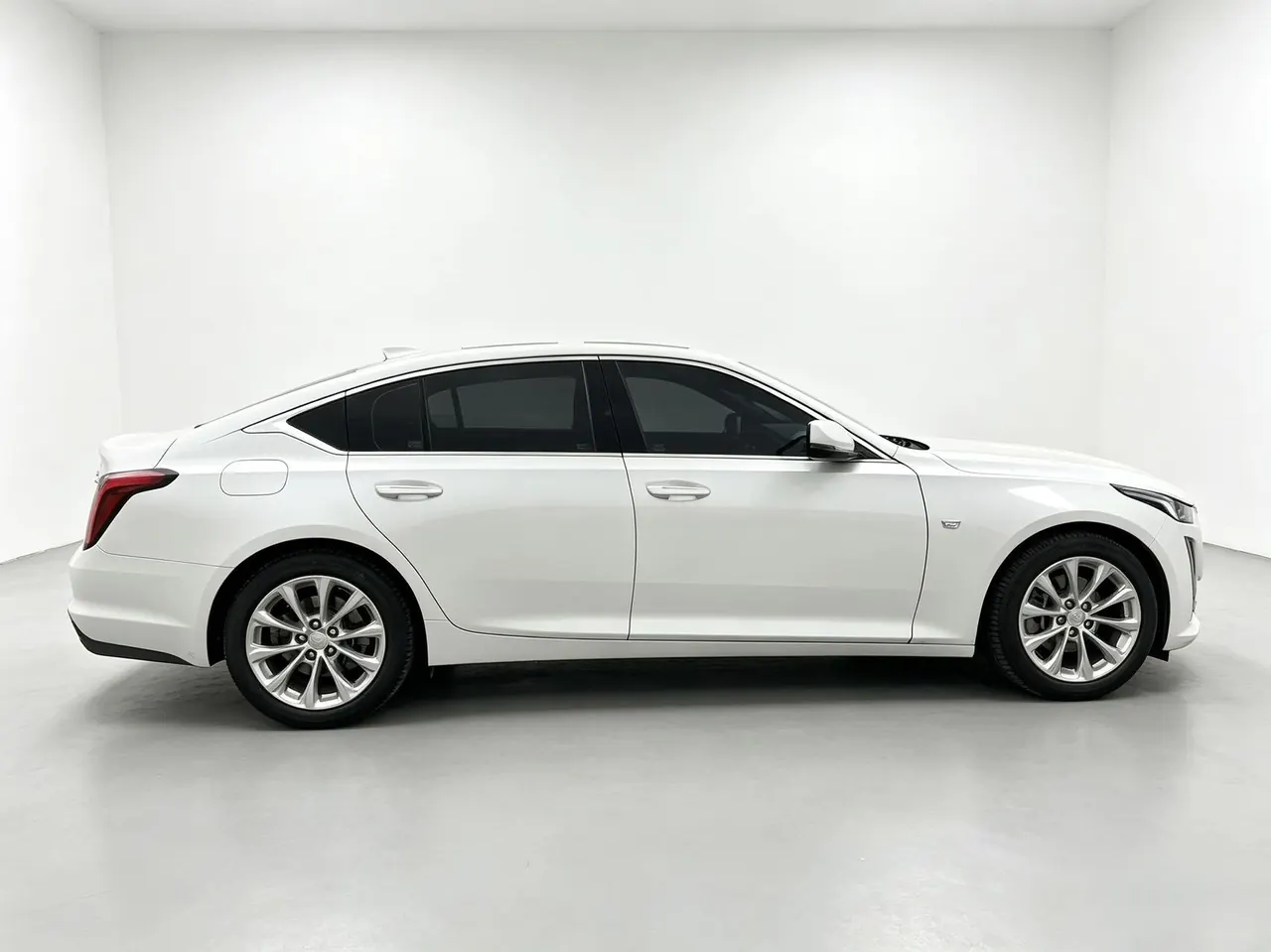 Cadillac 2024 CT5 2.0T 28T luxury automatic gear 13