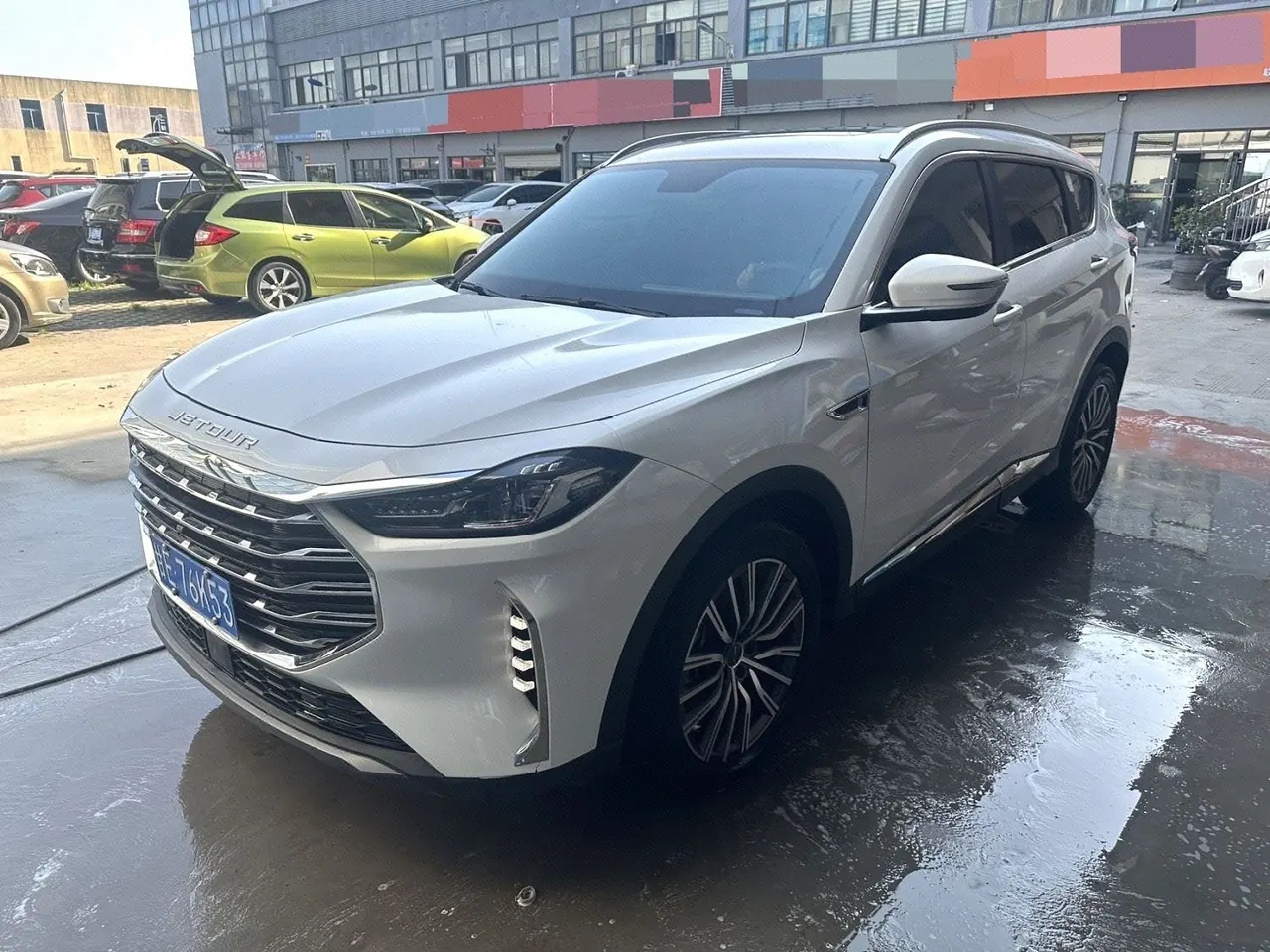 打开图片灯箱：Jetour 2023 X70 PLUS 1.5T self-improvement PRO 5-seat automatic gear