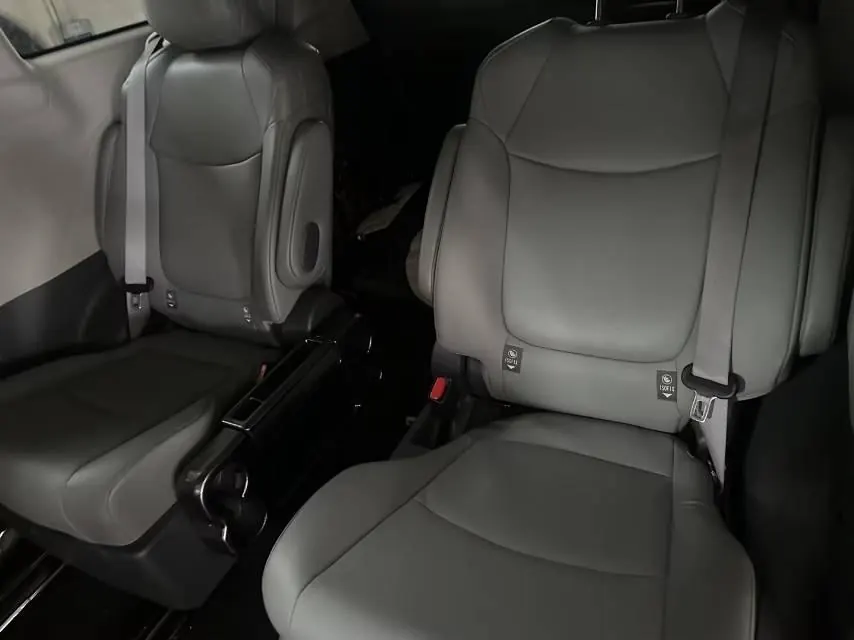 Toyota 2024 Grevia HYBRID 2.5 Stepless Comfort Edition Automatic Transmission 7