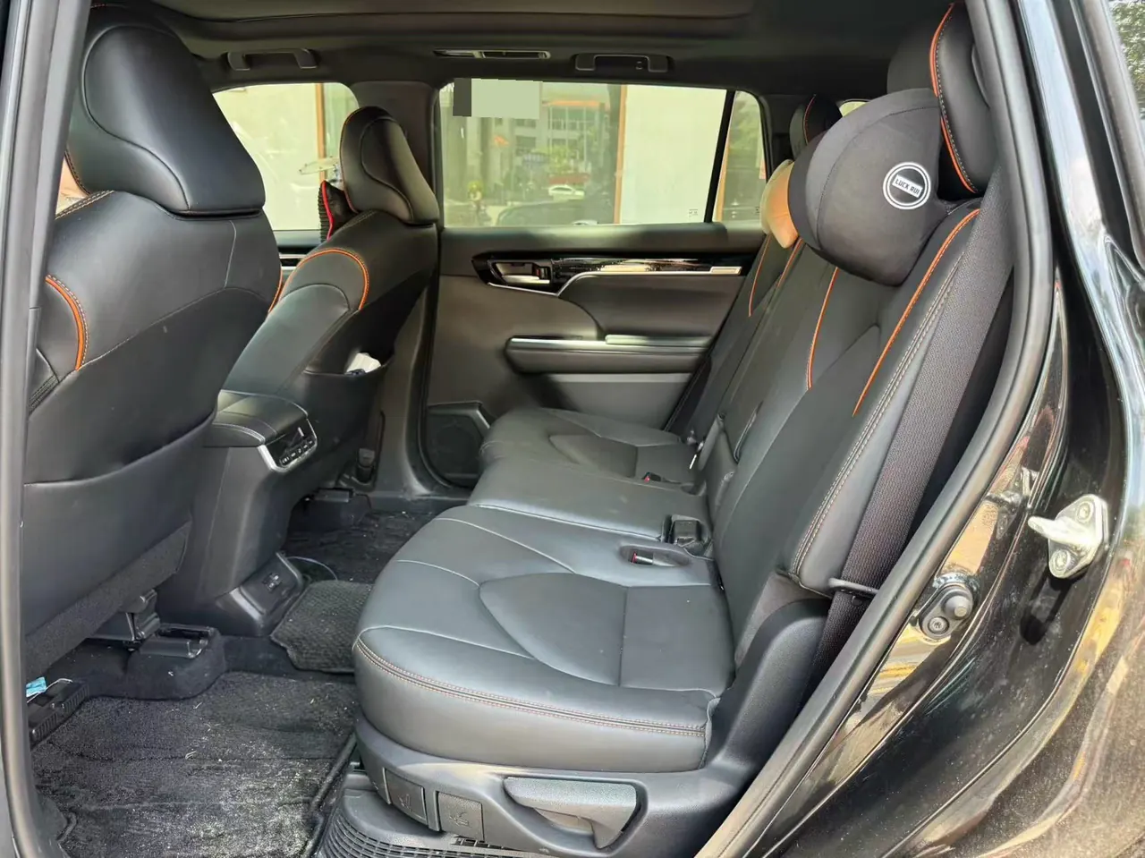 Toyota 2024 Crown Land Release HEV 2.5 Stepless Four-wheel Drive Deluxe Edition Automatic Gear 3