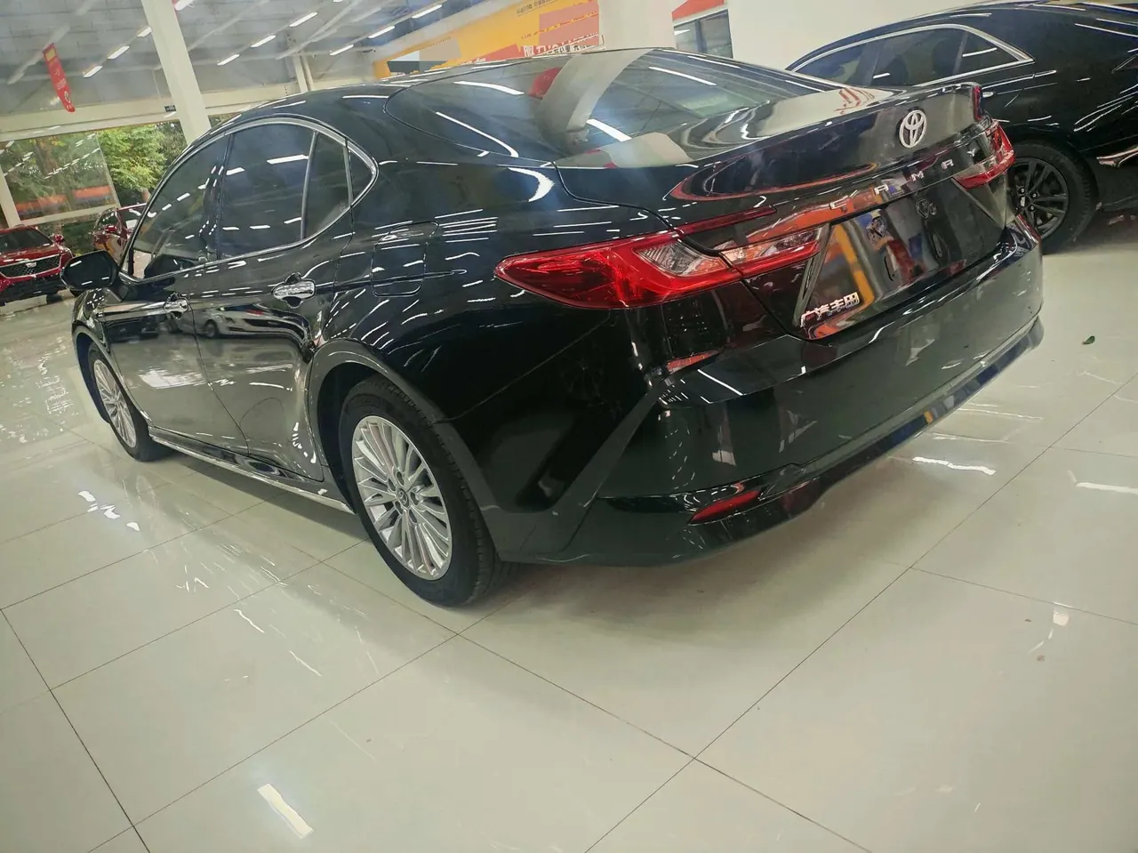Toyota 2024 Camry 2.0GVP Stepless Deluxe Edition Automatic Transmission 3