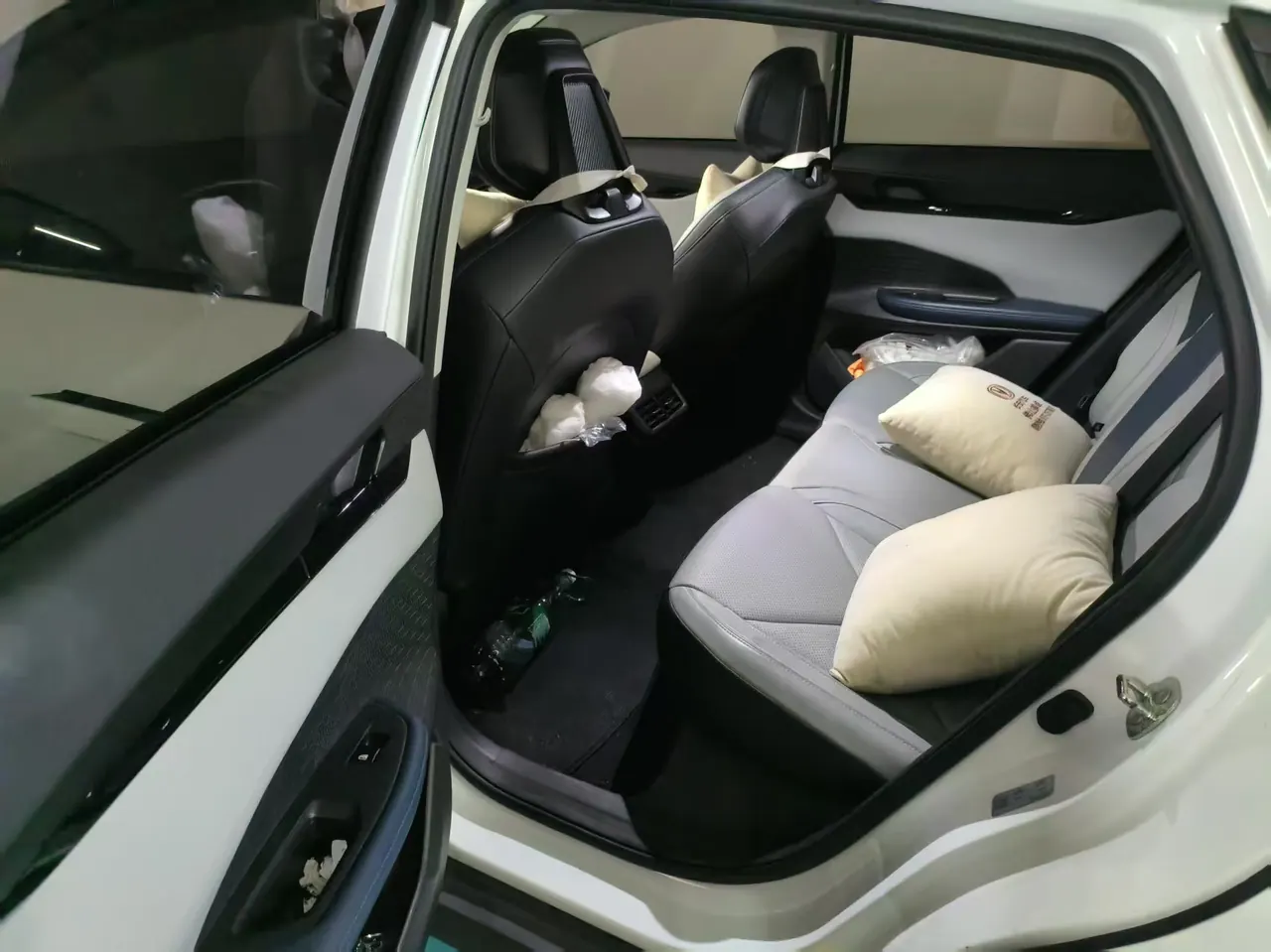 ChangAn 2023 UNI-V Smart Electric iDD 1.5T 113km Smart Fun (Fast Edition) Automatic Gear 5