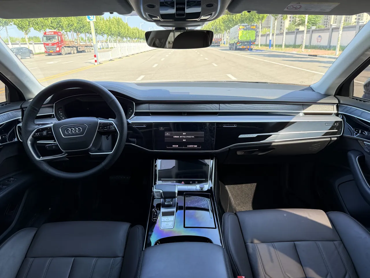 Audi A8L (Imported) 2024 A8L 2.0TFSI 45TFSI Quattro Luxury Automatic Gear 5