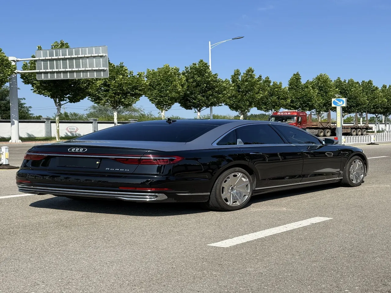 Audi A8L (Imported) 2024 A8L 2.0TFSI 45TFSI Quattro Luxury Automatic Gear 9