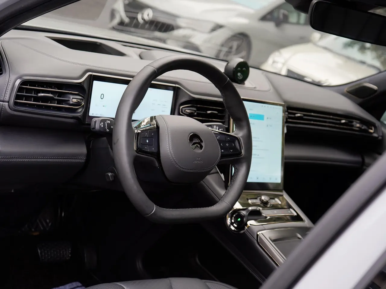 NIO 2020 ES8 Signature Edition 415KM 6-seat Automatic Gear 12