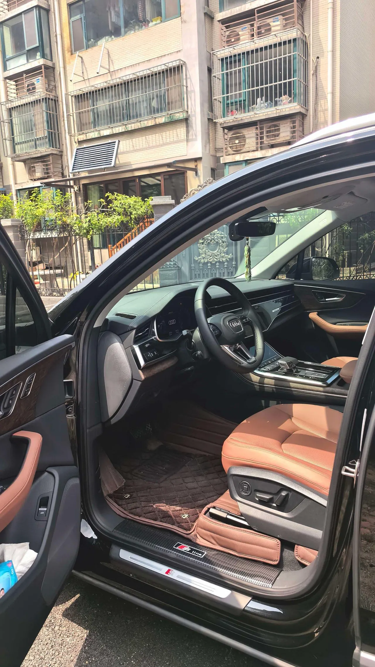 Audi Q7 (Imported) 2023 Q7 2.0TFSI 45TFSI Quattro S line Sports Automatic 2