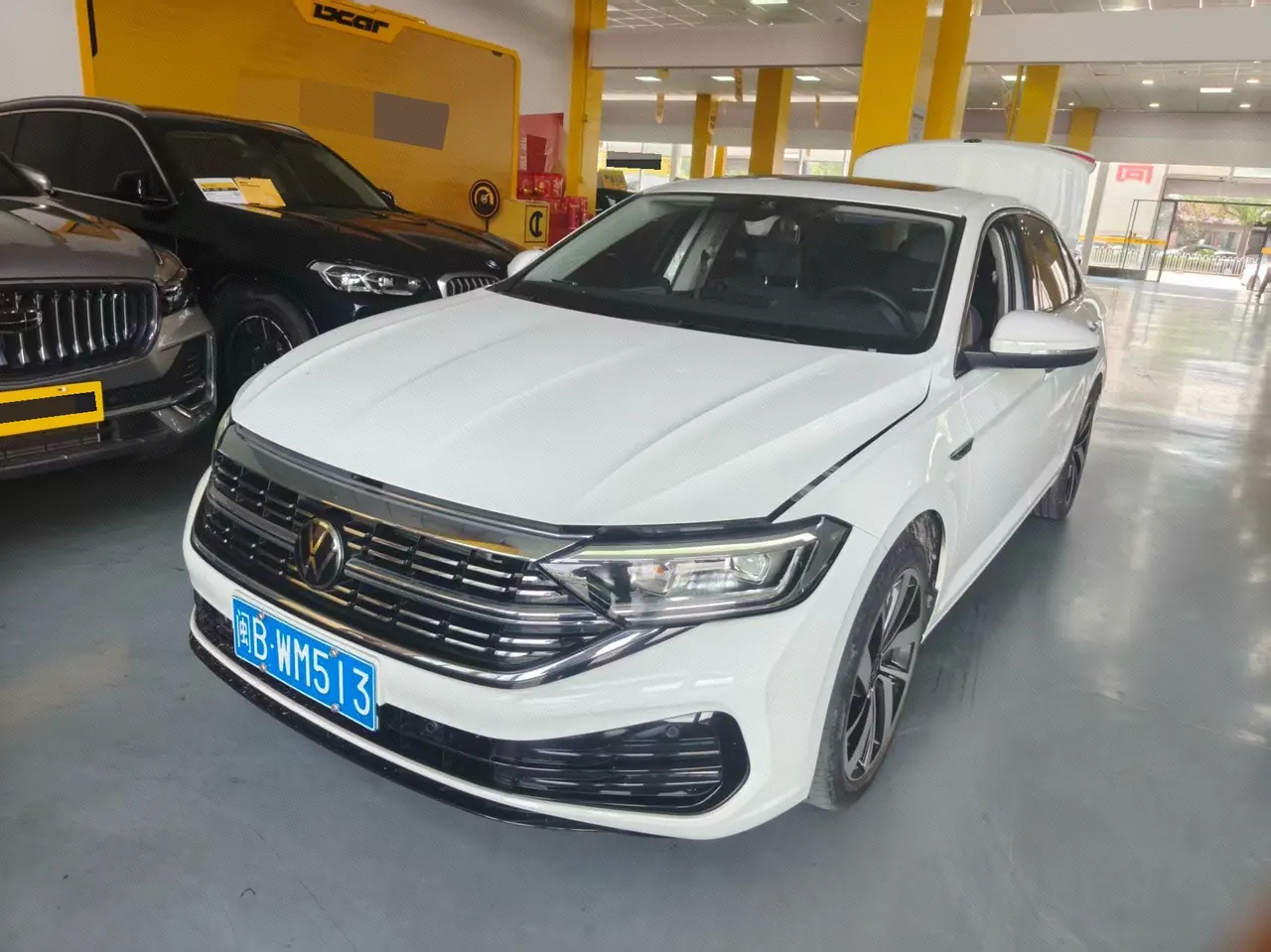 Open image lightbox: Volkswagen 2023 Sagitar 1.5TSI 300TSI Exceed Edition Automatic