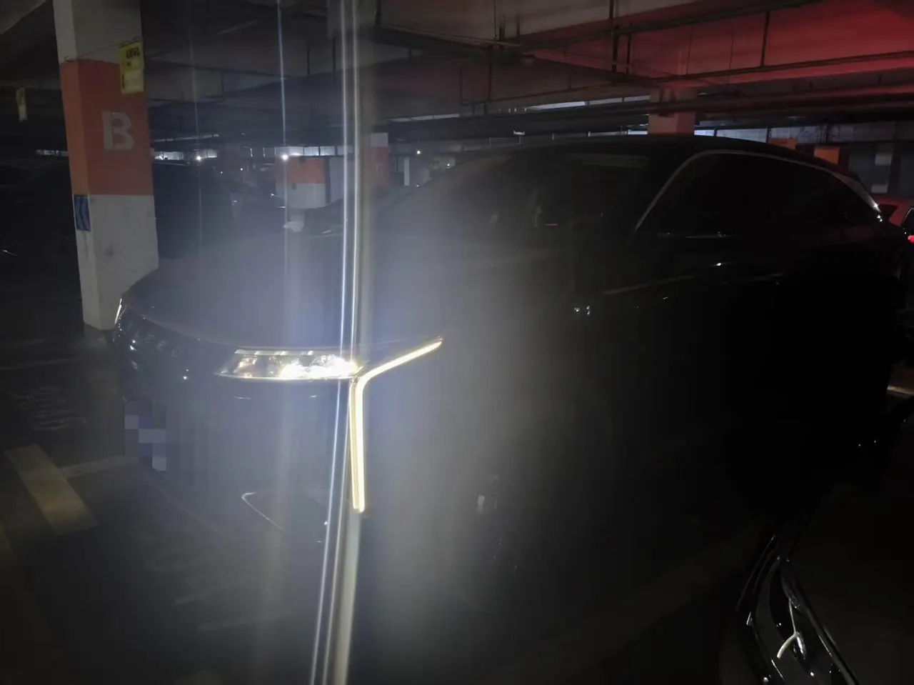 Xingtu 2023 Eta Eta Eta 2.0T 400T Four-wheel Drive Premium Edition Automatic Gear 4