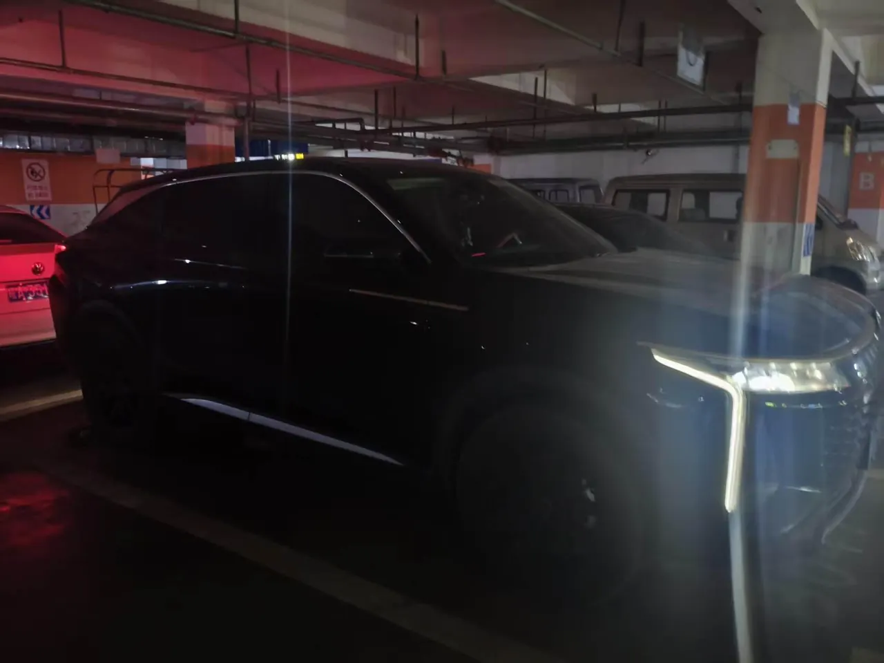 Xingtu 2023 Eta Eta Eta 2.0T 400T Four-wheel Drive Premium Edition Automatic Gear 5