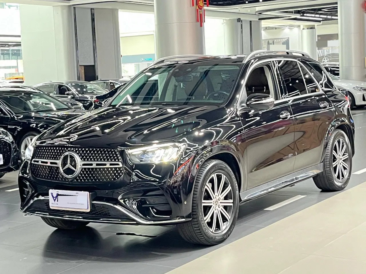 打开图片灯箱:Mercedes Benz GLE (Imported) 2024 GLE 350 4MATIC 48V 2.0T Fashion Automatic Gear