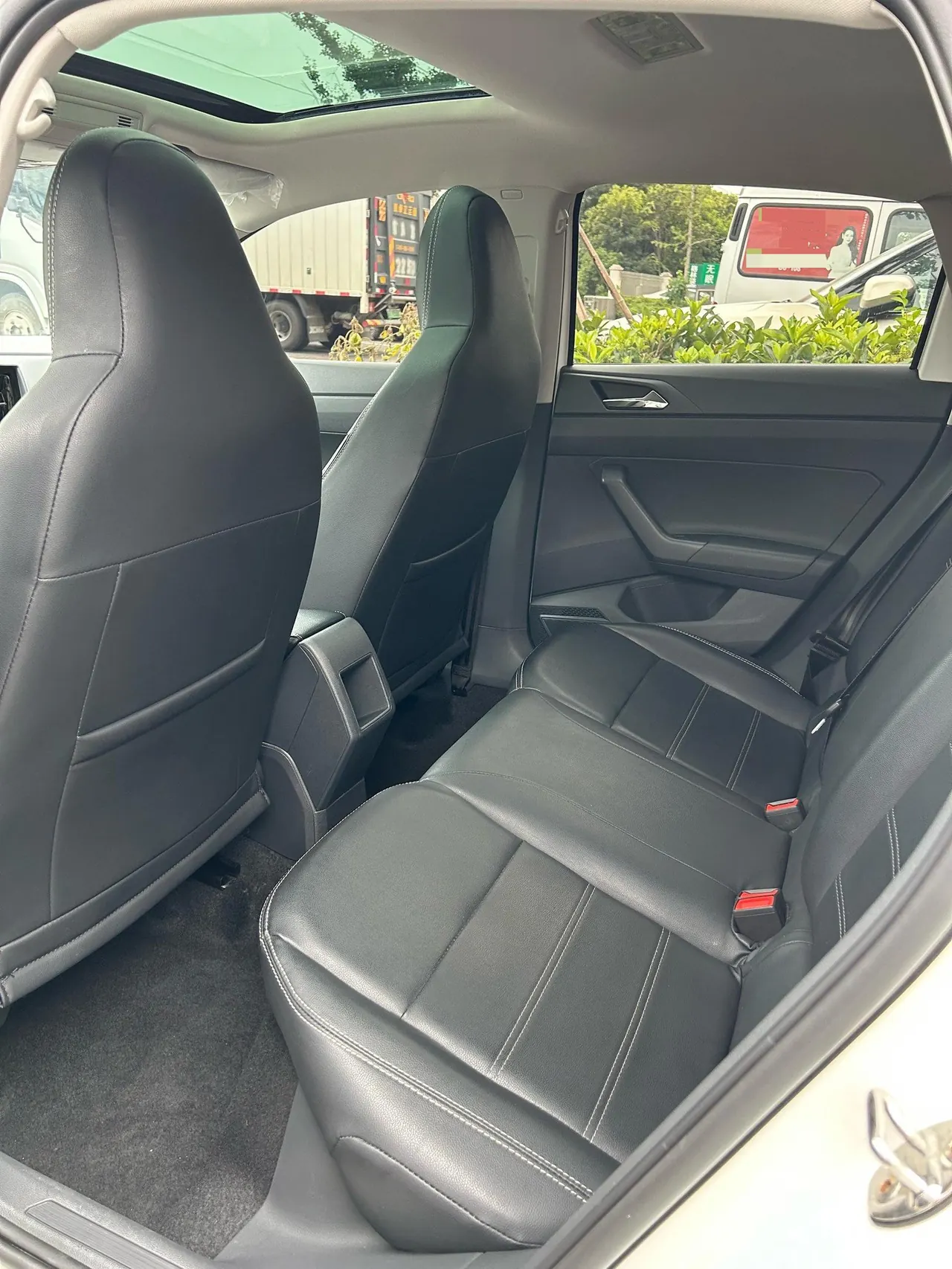 Volkswagen 2023 POLO Plus 1.5 Panoramic Music Edition Automatic Gear 2