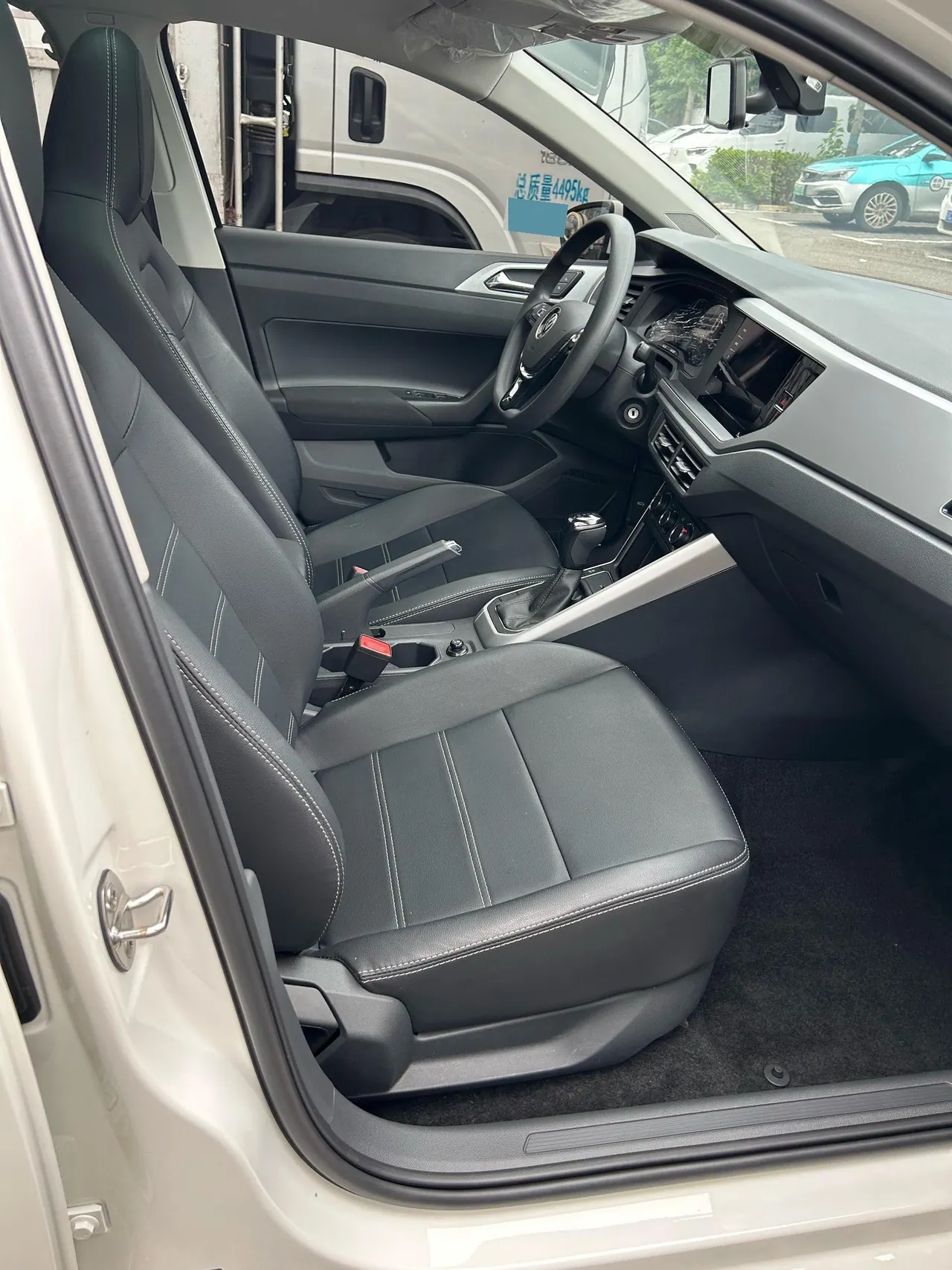 Volkswagen 2023 POLO Plus 1.5 Panoramic Music Edition Automatic Gear 3