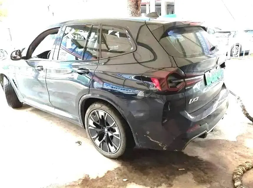 BMW 2024 iX3 Creat Collar Automatic 6