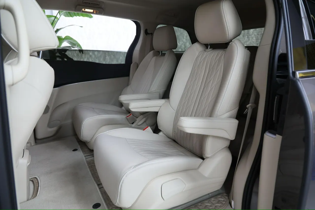 Buick 2023 GL8 Land Business Class 48V 2.0T 652T Premium Automatic Gear 6