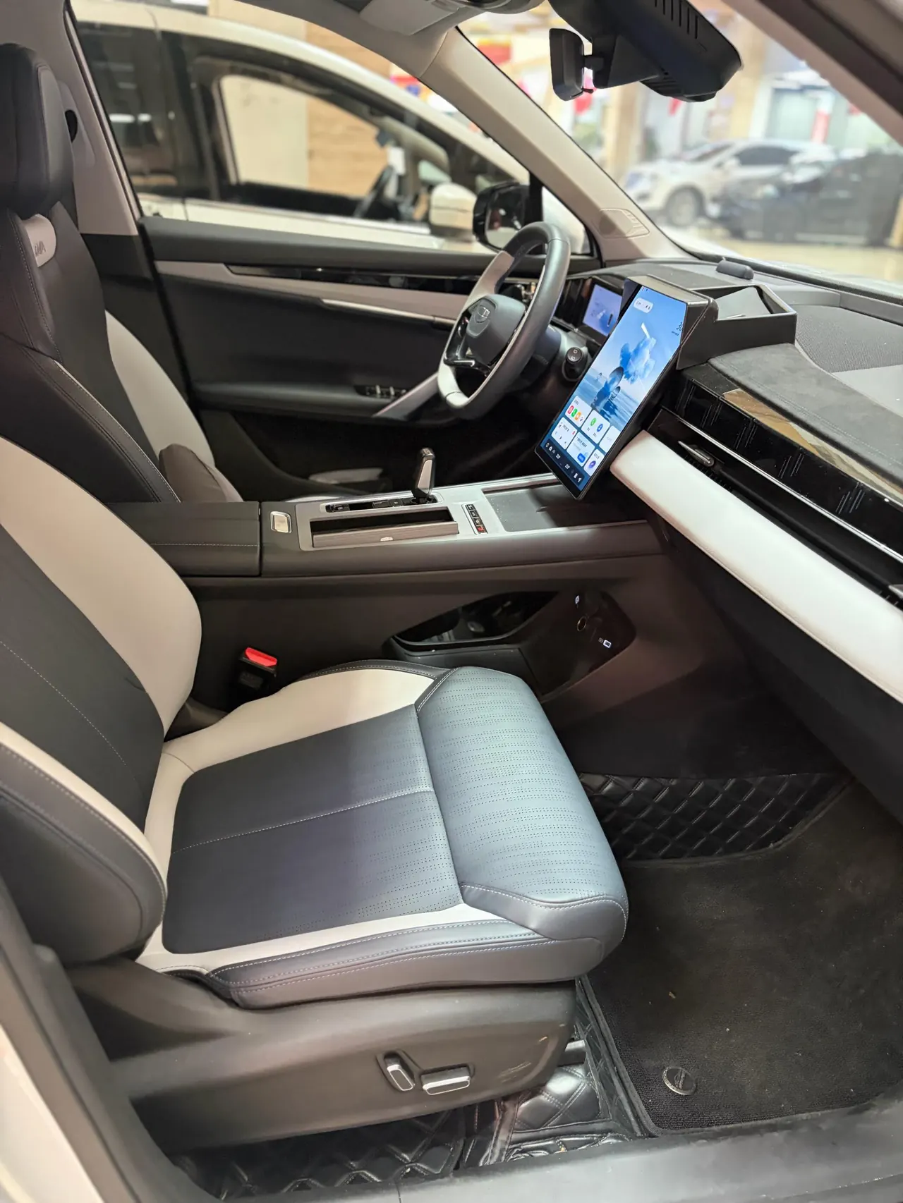 Geely 2024 Boyue L 1.5TD Premium Edition Automatic Gear 5