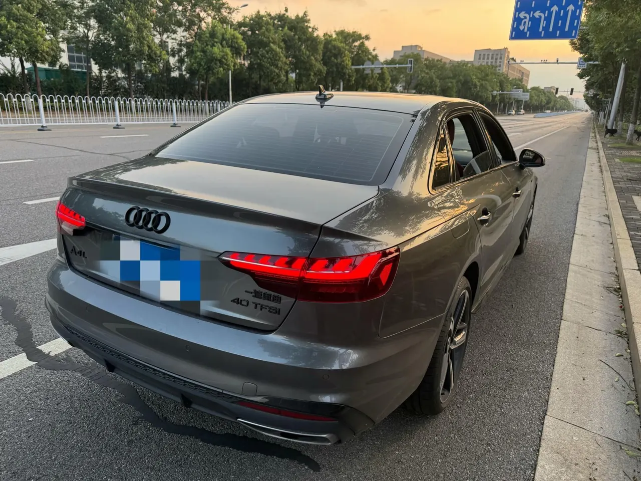 Audi 2024 A4L 2.0TFSI 40TFSI Deluxe Dynamic Automatic 12