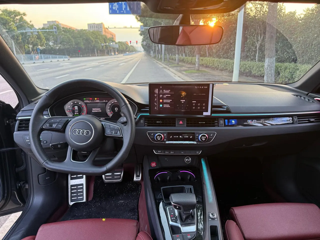 Audi 2024 A4L 2.0TFSI 40TFSI Deluxe Dynamic Automatic 8