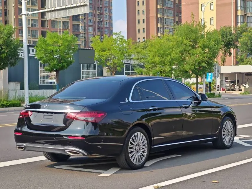 Mercedes Benz E Class 2022 E 300 L 2.0T Luxury Automatic Gear 5