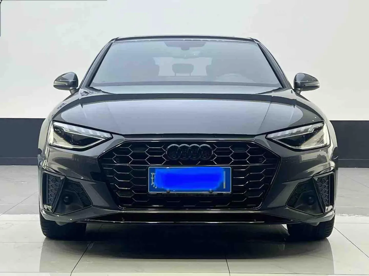 Audi 2022 A4L 2.0TFSI 40TFSI Deluxe Dynamic Automatic 2