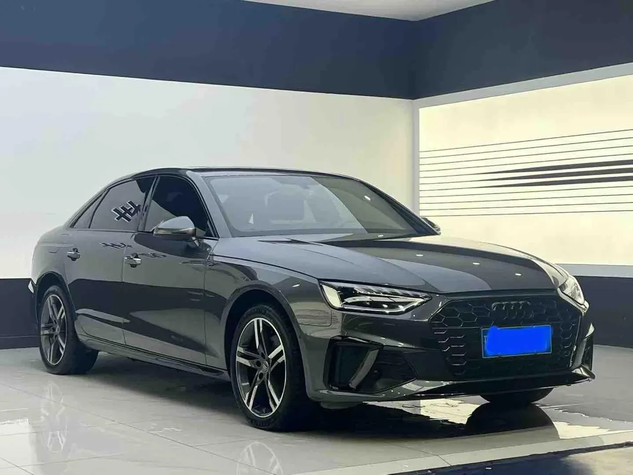 Audi 2022 A4L 2.0TFSI 40TFSI Deluxe Dynamic Automatic 3