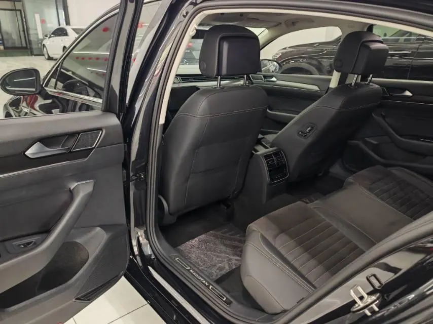 Volkswagen 2020 Magotan 2.0TSI 330TSI luxury automatic transmission 7