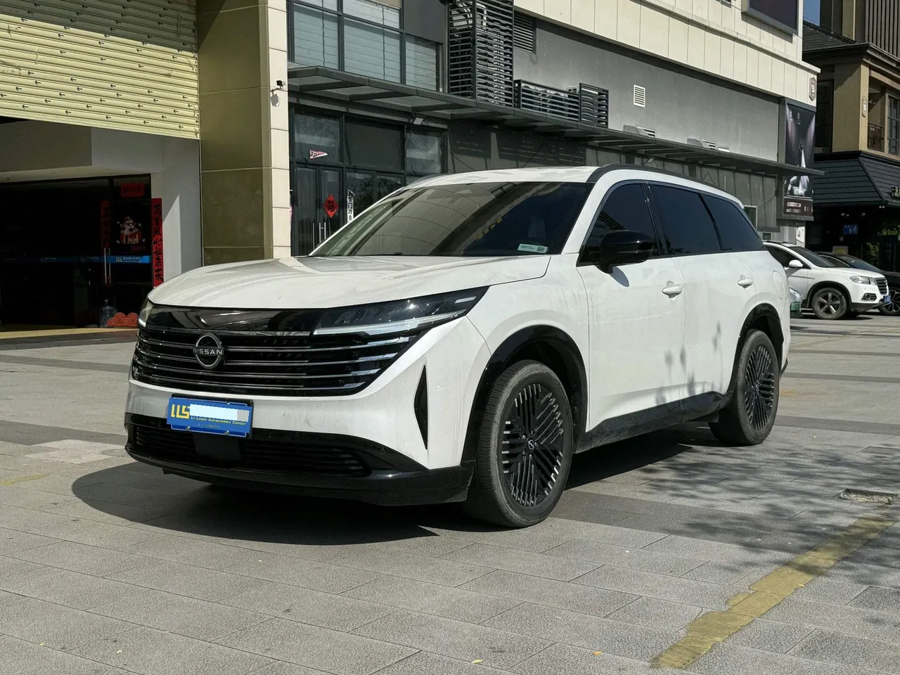 Nissan 2024 Tanlu 2.0T 380VC-TURBO 4-wheel drive Zhizun Edition 6-seat automatic gear - View 1