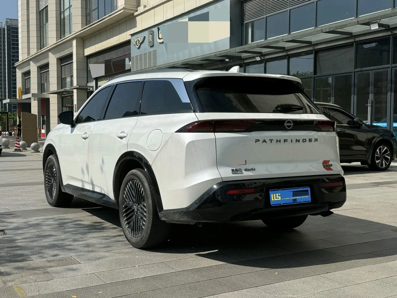 Nissan 2024 Tanlu 2.0T 380VC-TURBO 4-wheel drive Zhizun Edition 6-seat automatic gear 4